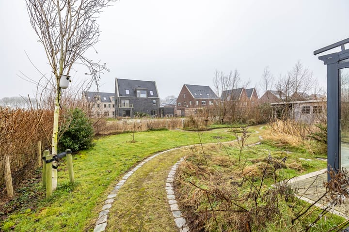 Foto 39 van Meeroeverslaan 197