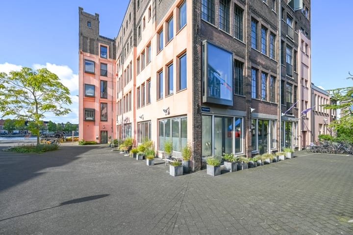 Foto 4 van Max Euweplein 2