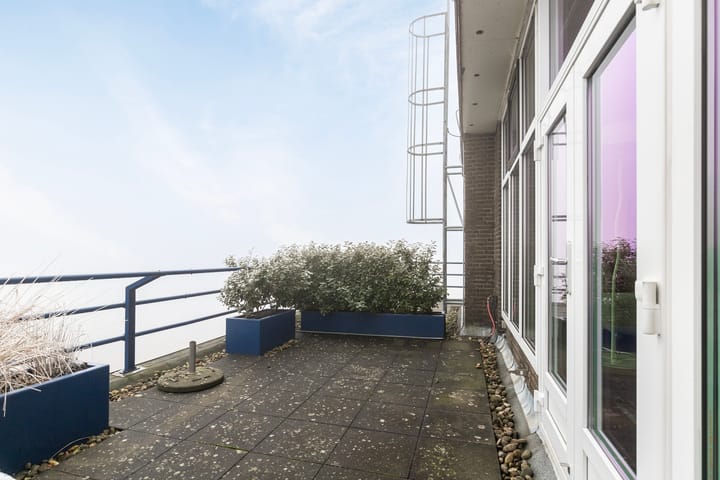 Foto 36 van Stationsplein 132