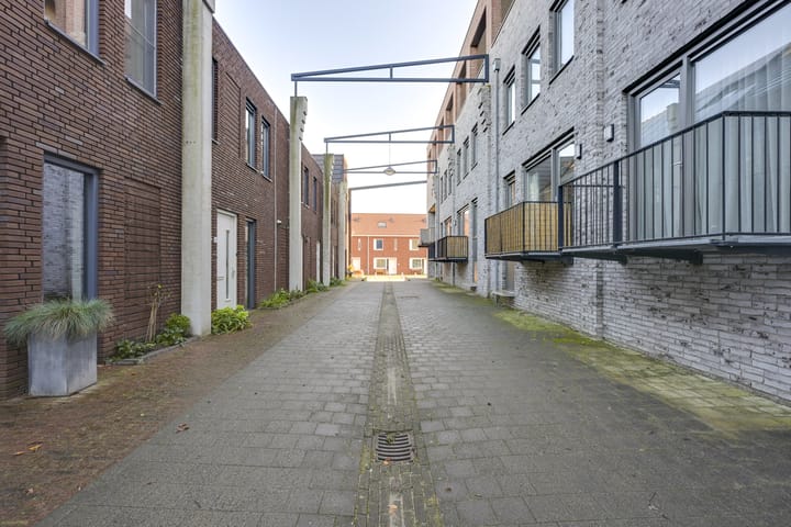 Foto 32 van Vlechtdraadhof 24