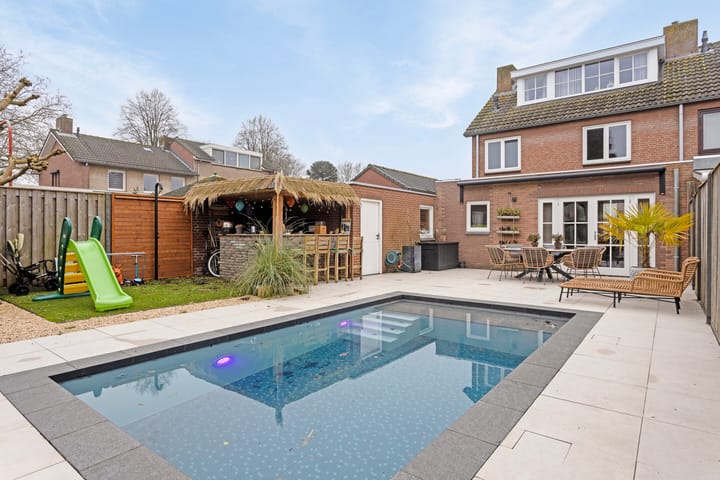 Foto 2 van van Goenstraat 12