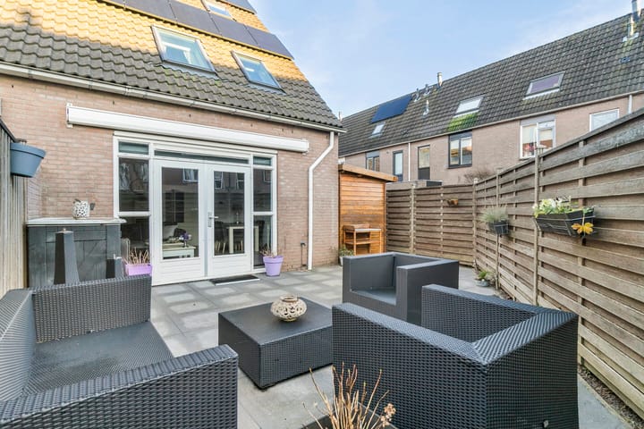 Photo 27 of Karrespoor 1