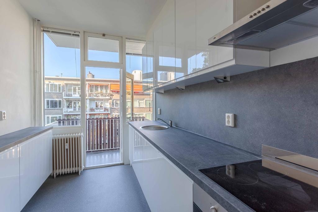 Foto 9 van Beethovenstraat 143-3