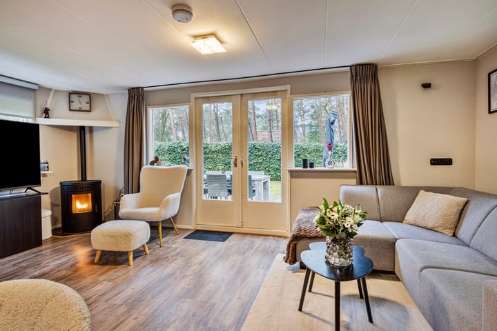 Foto 6 van Parallelweg 26-99