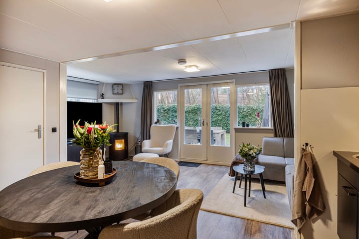 Foto 9 van Parallelweg 26-99