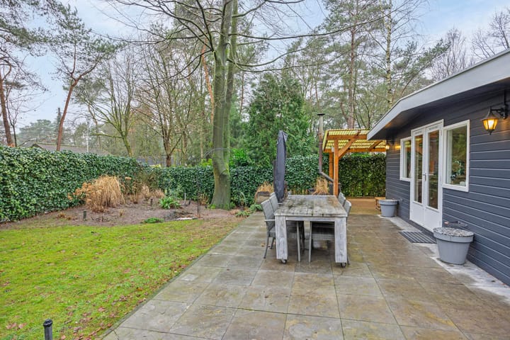 Foto 17 van Parallelweg 26-99