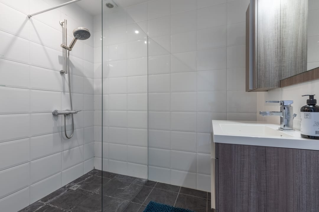 Photo 26 of Groest 15-C