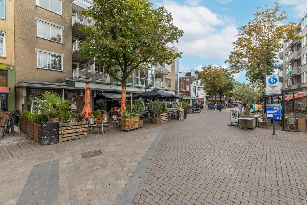 Photo 37 of Groest 15-C