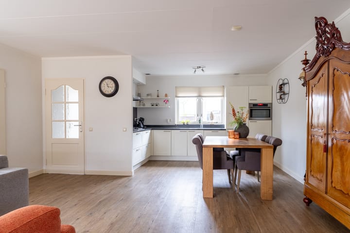 Foto 8 van Anjerlaan 93