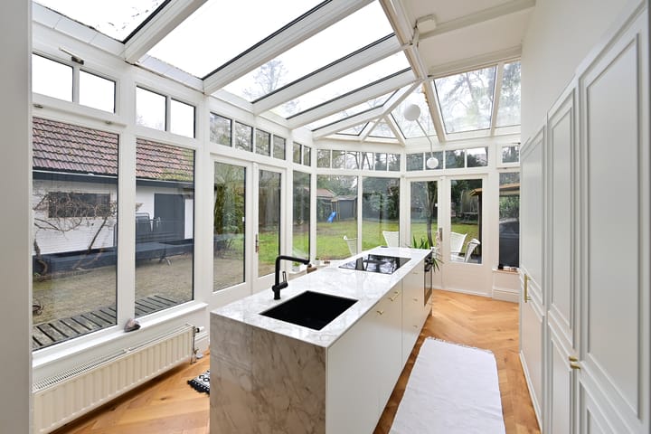 Photo 11 of Soestdijkerstraatweg 72