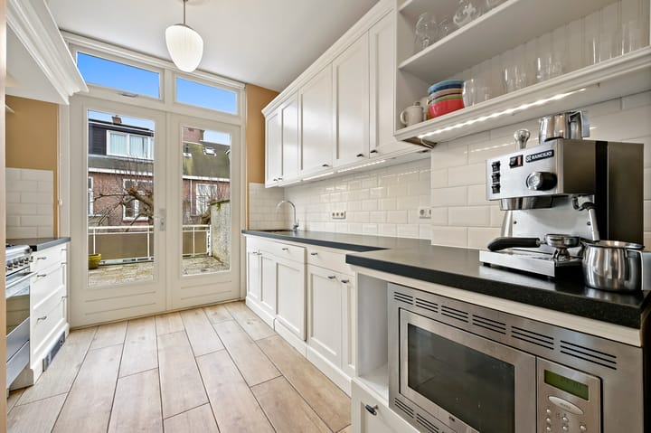 Photo 12 of Van Egmondstraat 60