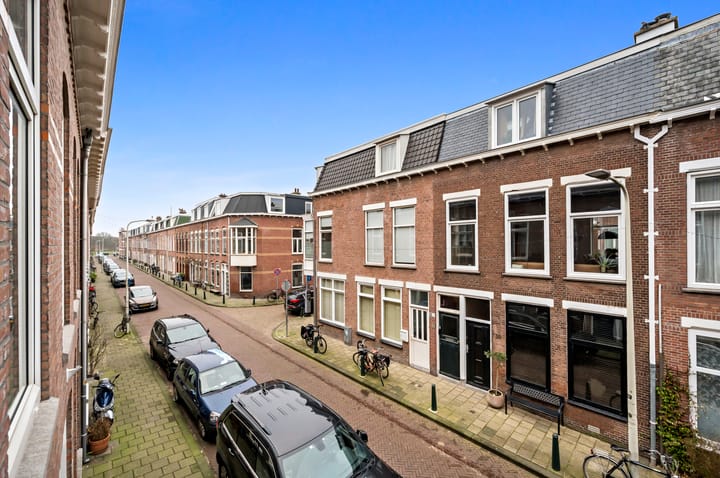 Photo 21 of Van Egmondstraat 60