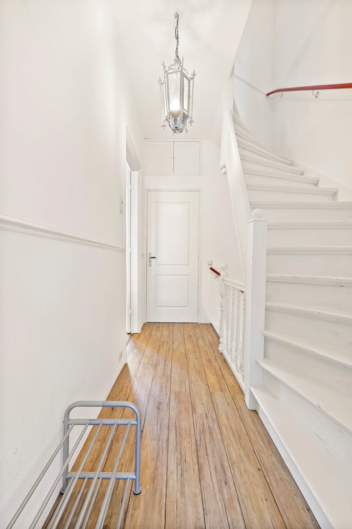 Photo 24 of Van Egmondstraat 60