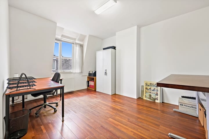 Photo 29 of Van Egmondstraat 60