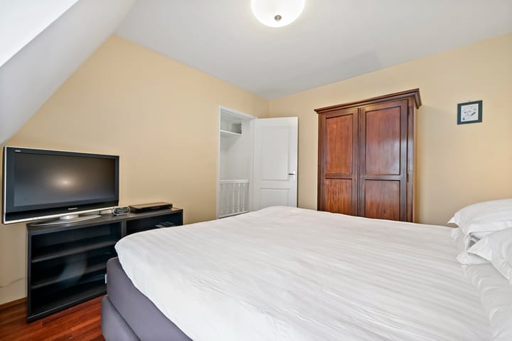 Photo 32 of Van Egmondstraat 60