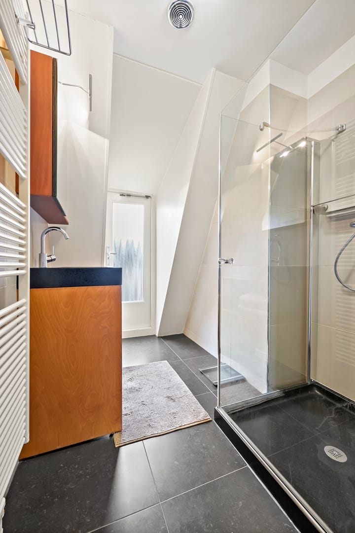 Photo 33 of Van Egmondstraat 60