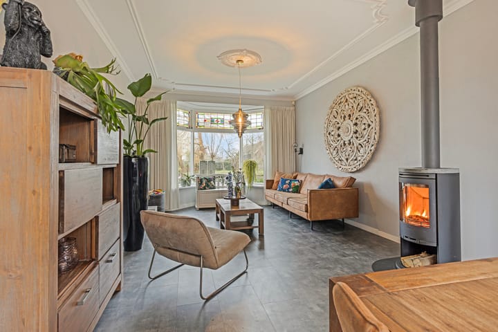 Foto 2 van Loeteweg 3