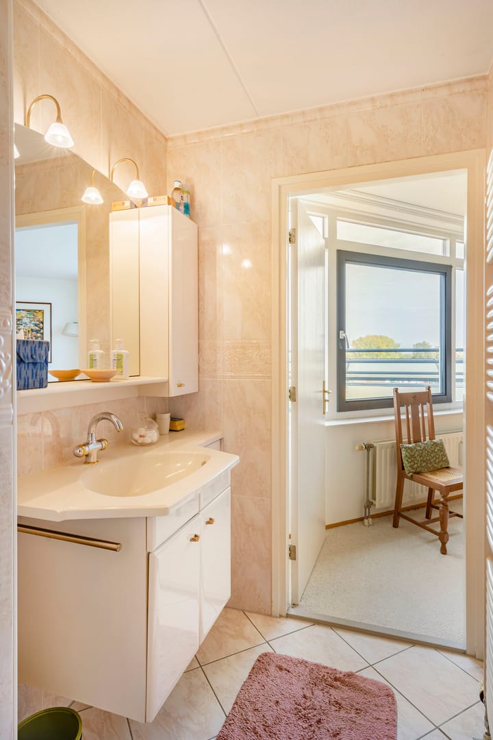 Foto 38 van Emmalaan 75