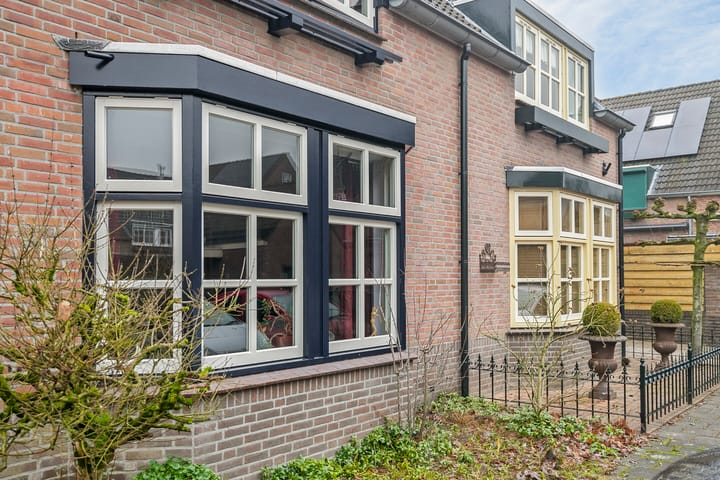 Foto 2 van Tongelreep 15