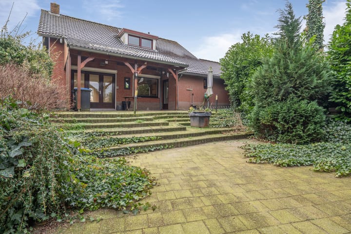 Foto 51 van Margrietstraat 10