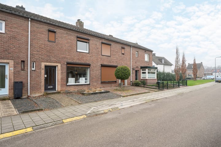 Foto 1 van Pieter Ecrevissestraat 9