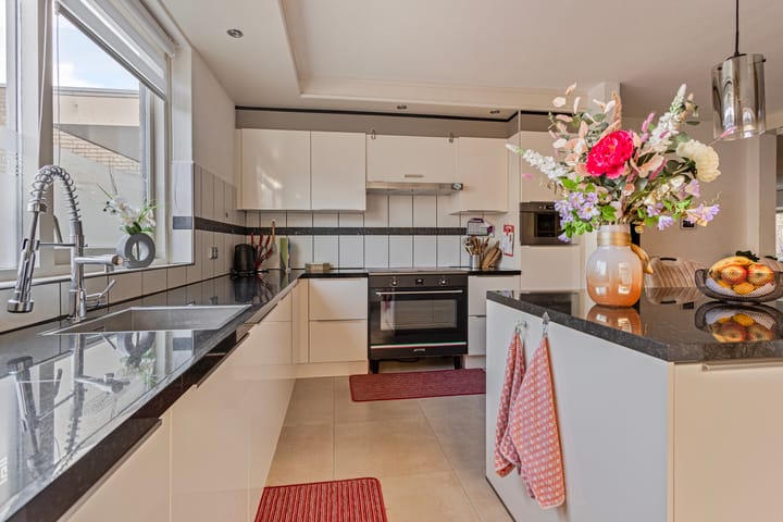 Foto 10 van Wachthoevestraat 28