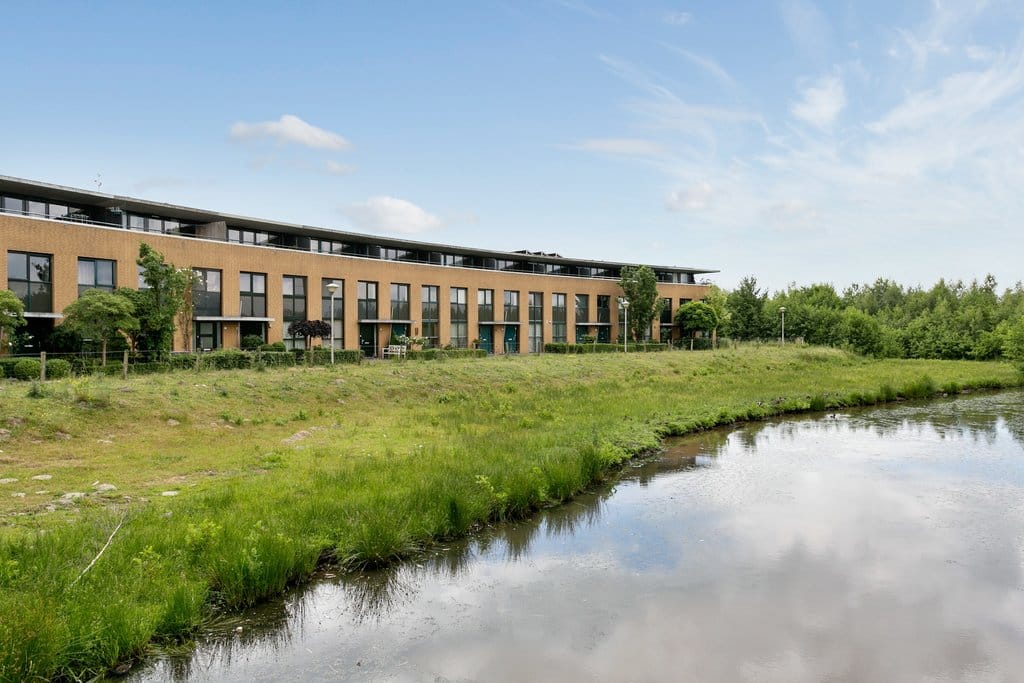 Photo 1 of Ommenstraat 19