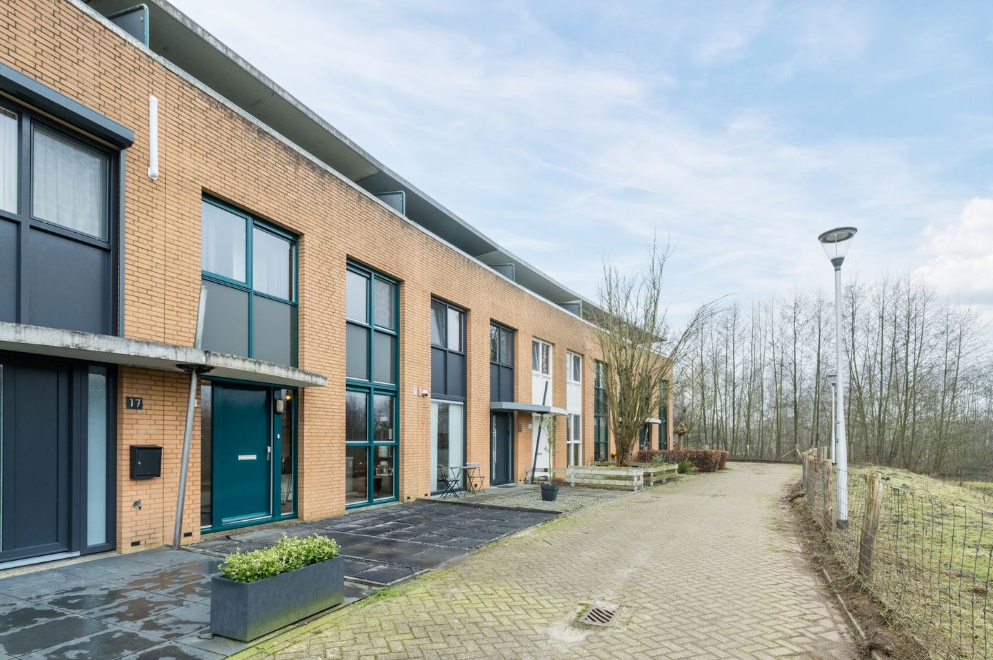 Photo 40 of Ommenstraat 19