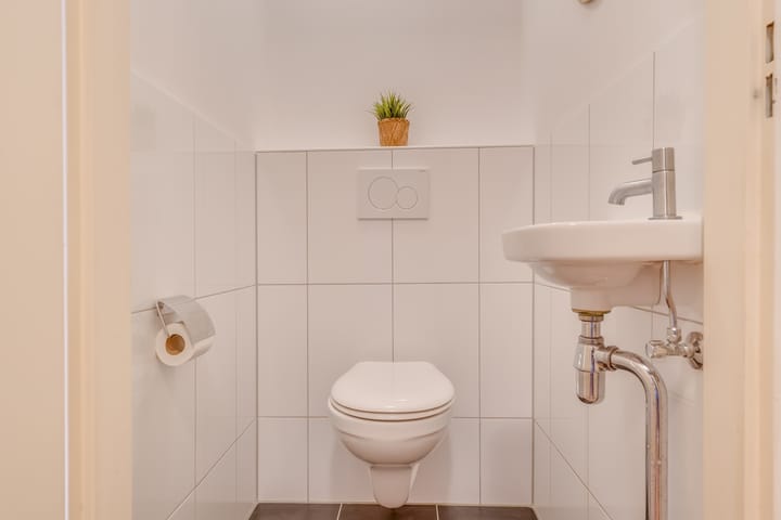 Photo 17 of Sint Rochusstraat 10