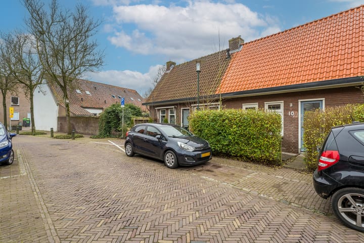 Photo 23 of Sint Rochusstraat 10