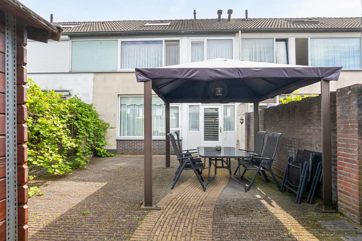 Foto 2 van Merelstraat 12