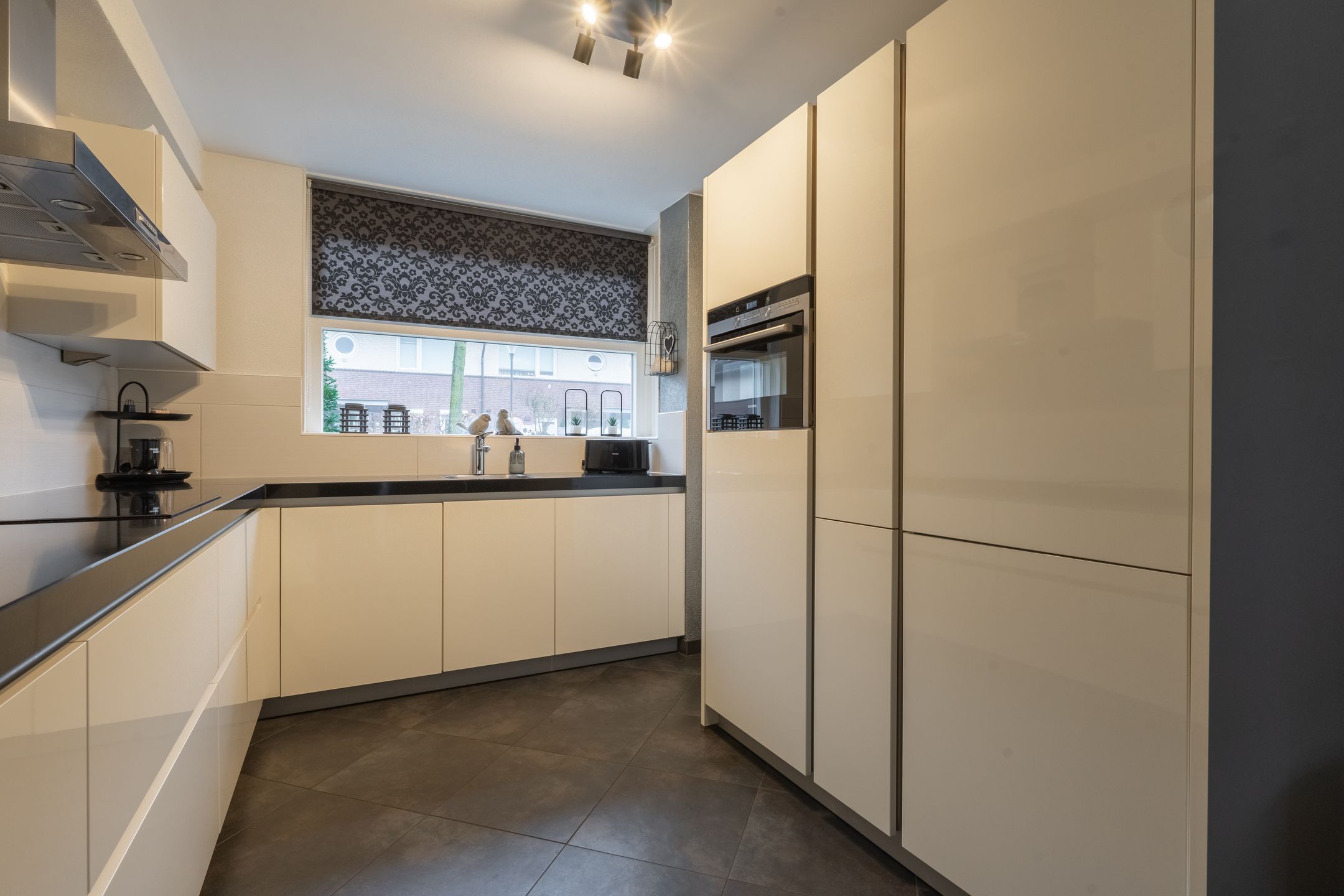 Foto 12 van Bloemenstraat 39