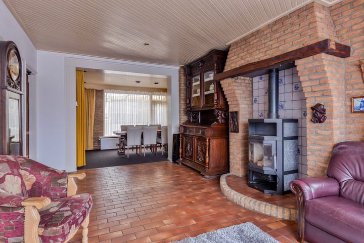 Foto 7 van Pastoor van der Kampstraat 7