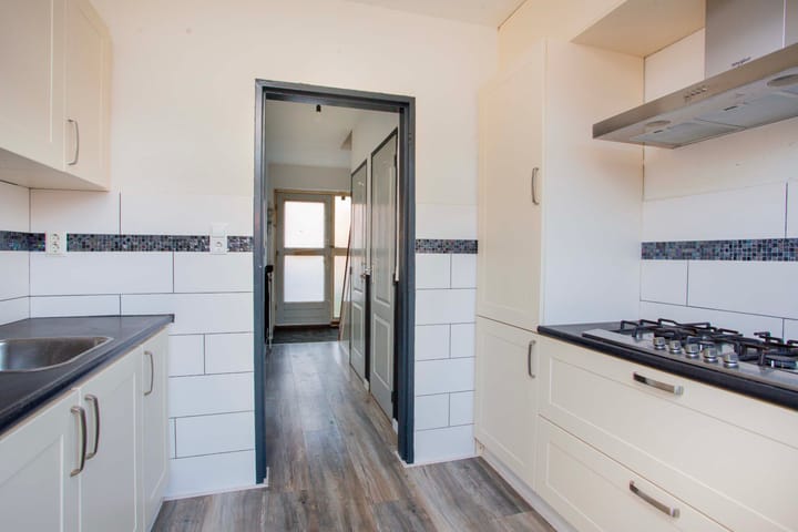 Photo 11 of Putterstraat 10