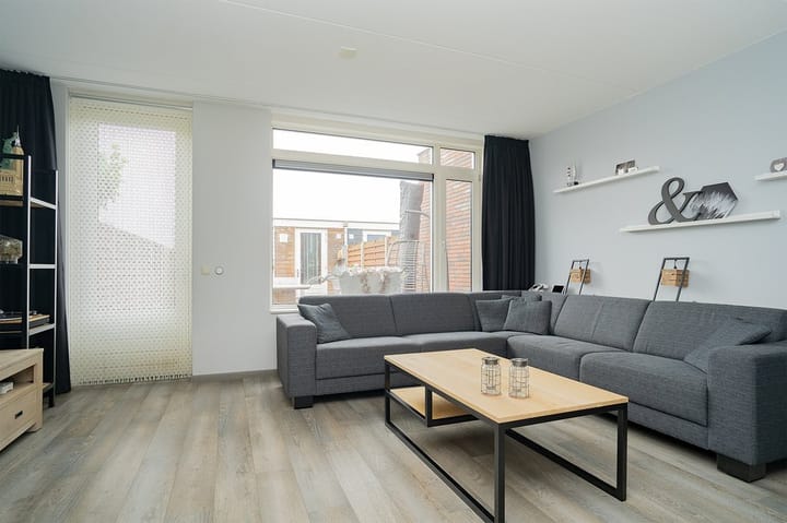 Foto 2 van Paardenbloem 18