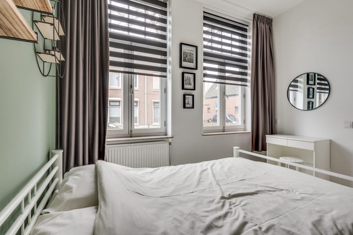 Foto 20 van Zuiderstraat 42-A