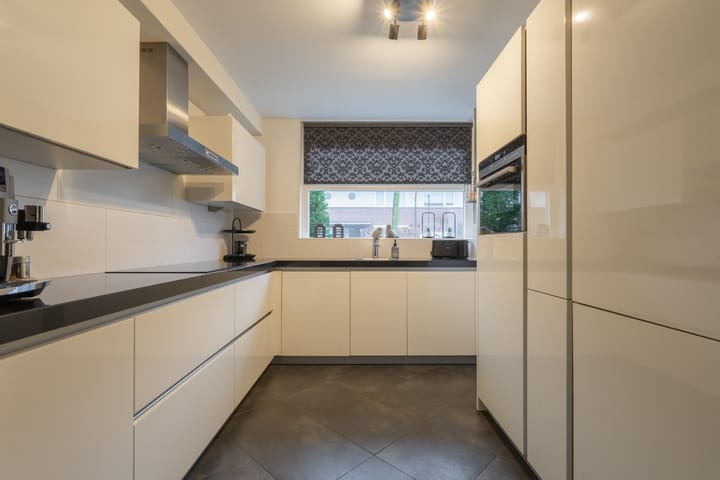 Foto 2 van Bloemenstraat 39