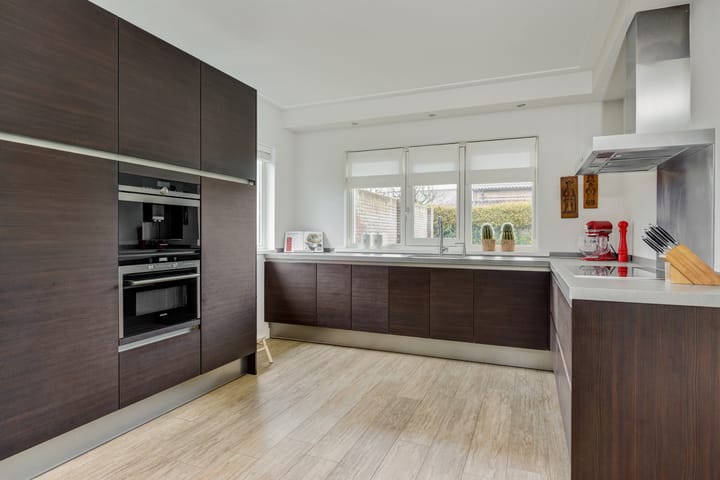 Foto 8 van Simon van den Berghstraat 58