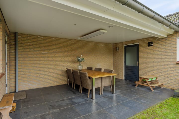 Foto 19 van Simon van den Berghstraat 58