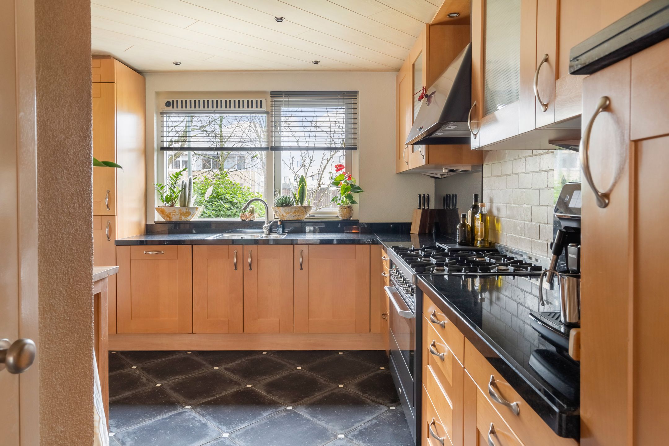 Foto 12 van van der Duynstraat 7