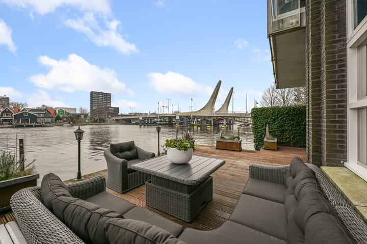 Foto 2 van Hendrick Rietschoofplein 10