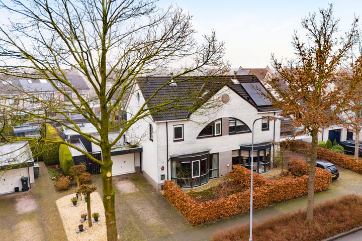 Foto 1 van Bijenkorf 21