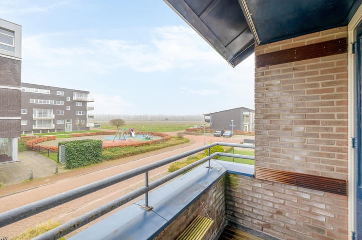 Foto 5 van Klaproosweg 24