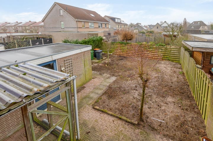 Foto 23 van Klaproosweg 24