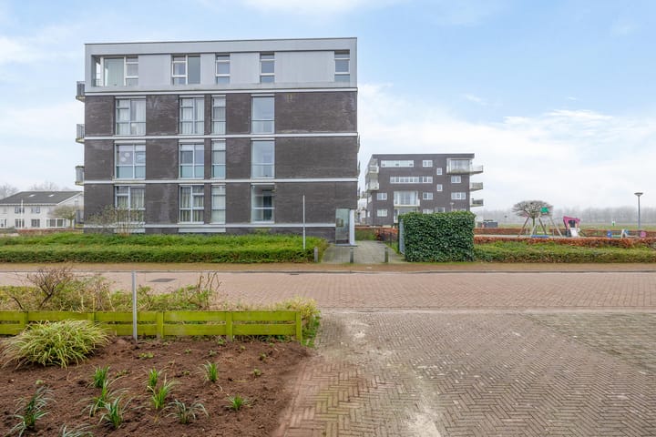 Foto 38 van Klaproosweg 24