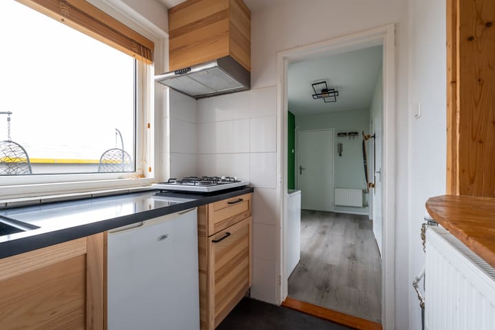 Foto 11 van Van Riebeeckweg 83