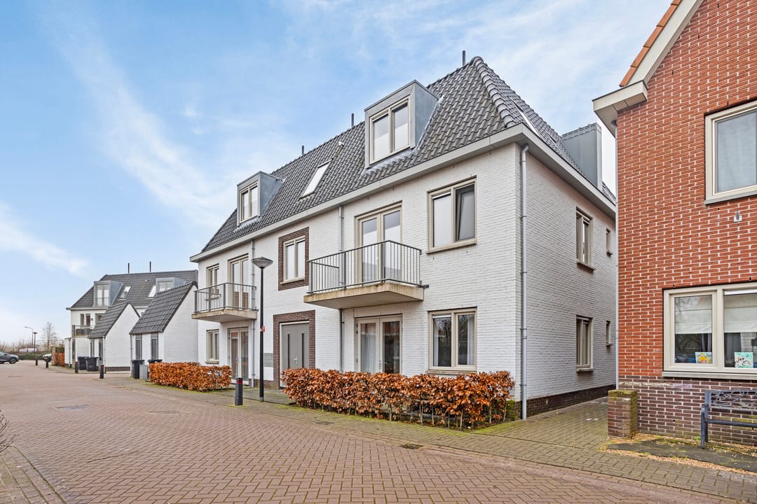 Foto 2 van Angstelhof 7