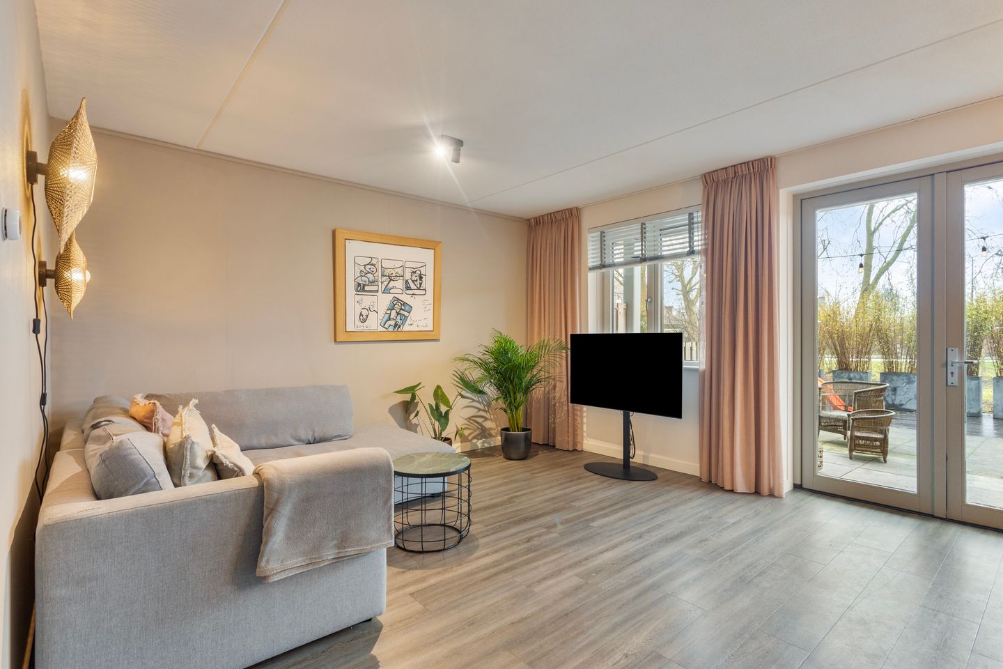 Foto 5 van Angstelhof 7