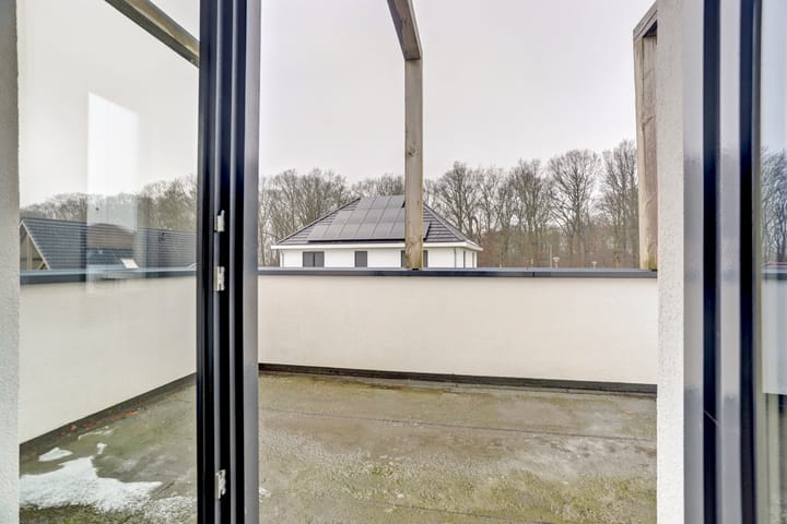 Photo 37 of Op de Lundert 2