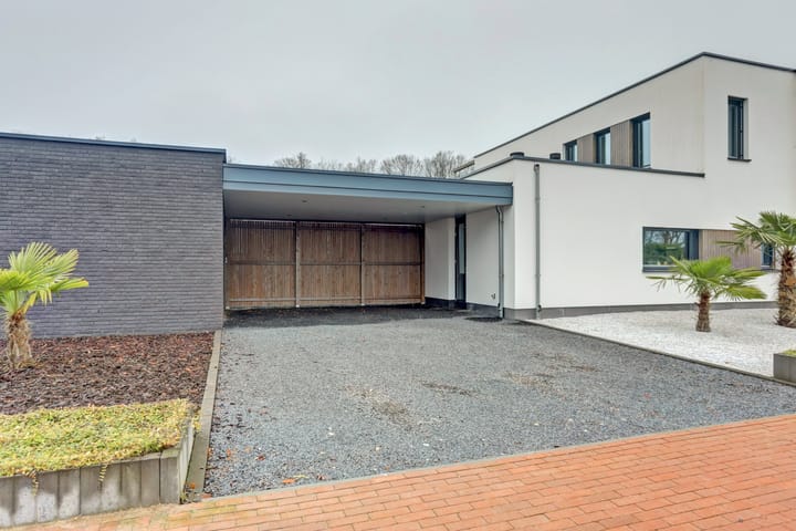 Photo 72 of Op de Lundert 2